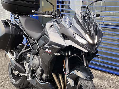 Triumph Tiger 800 Sport Motorradvermietung Frankreich